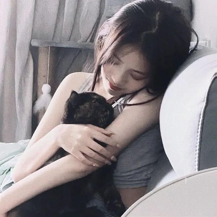 对比：肯·洛奇的生活和影片